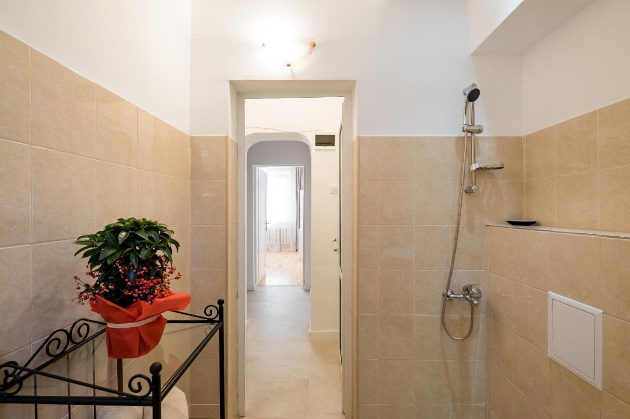 Spacious 3 Bedroom Home In Sofia'S Top Center Exterior photo